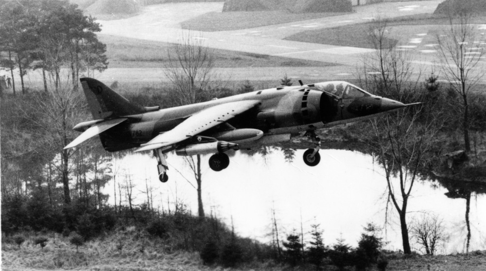 Hawker Siddeley Harrier: The Jump Jet Story