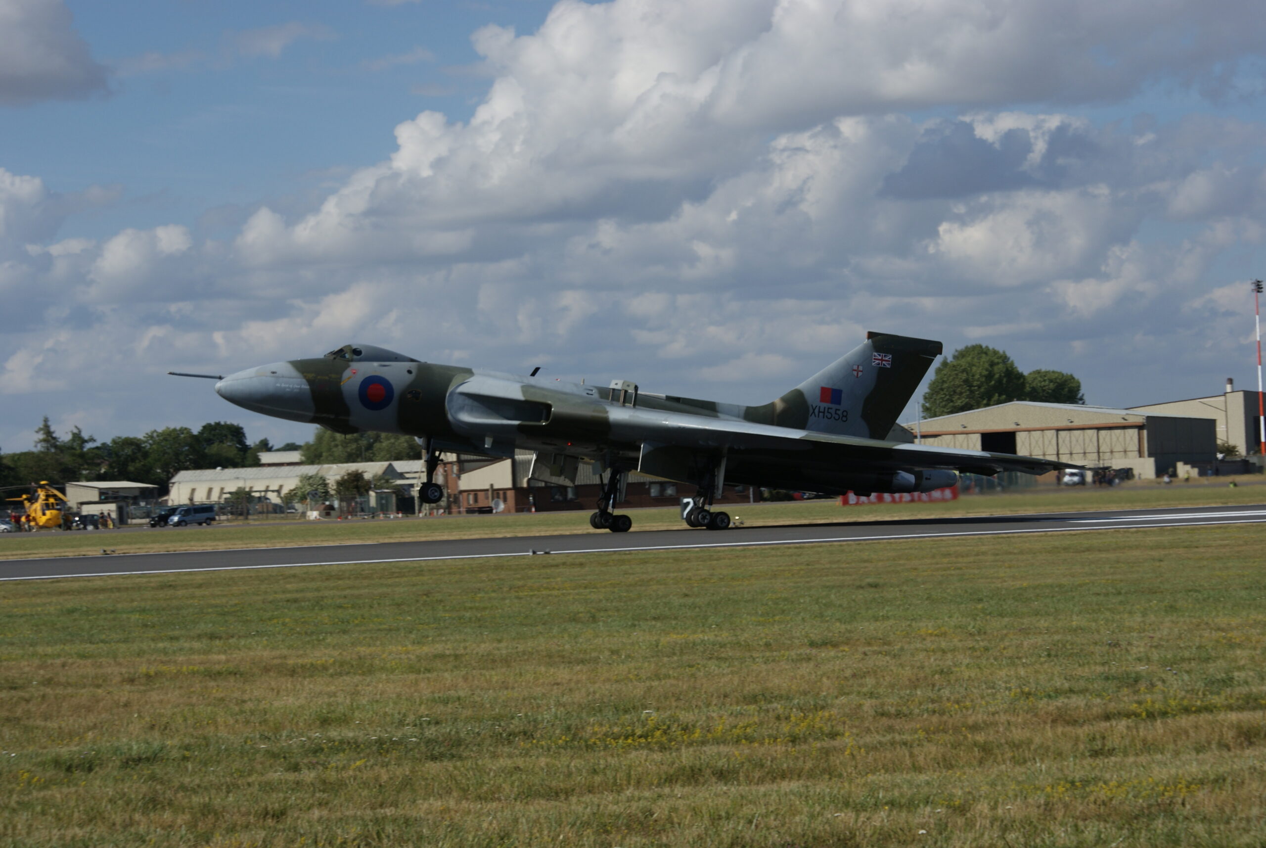 Avro Vulcan XH558 touching down at RIAT 2010