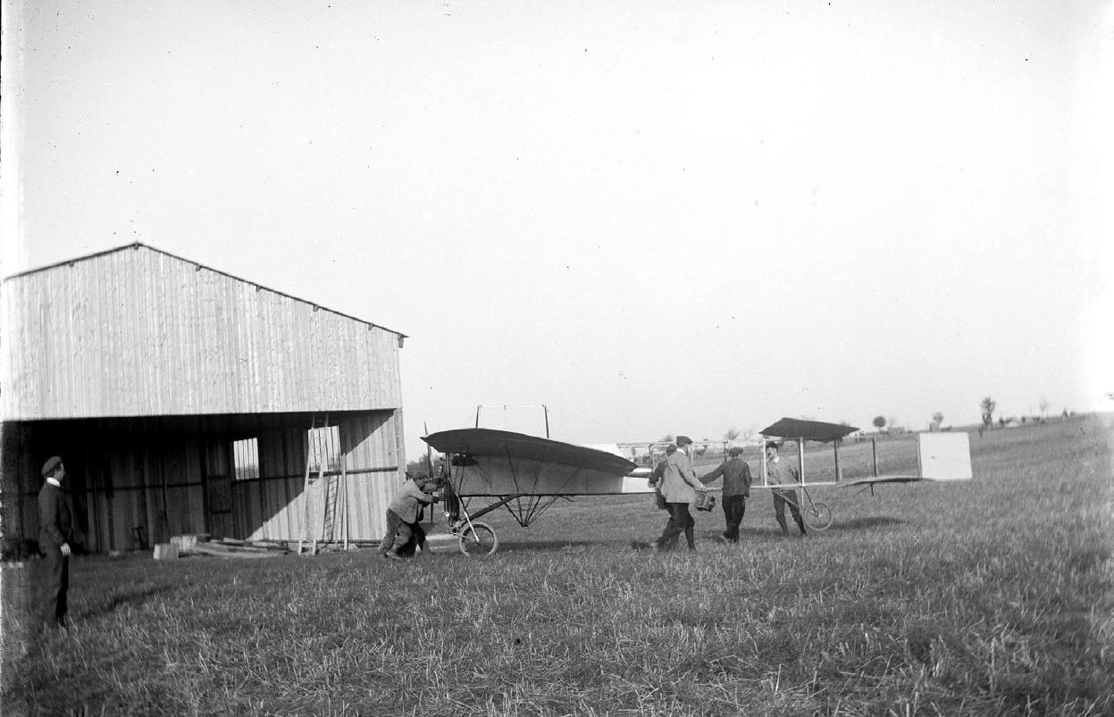 Bleriot VIII monoplane at Orleans in 1908