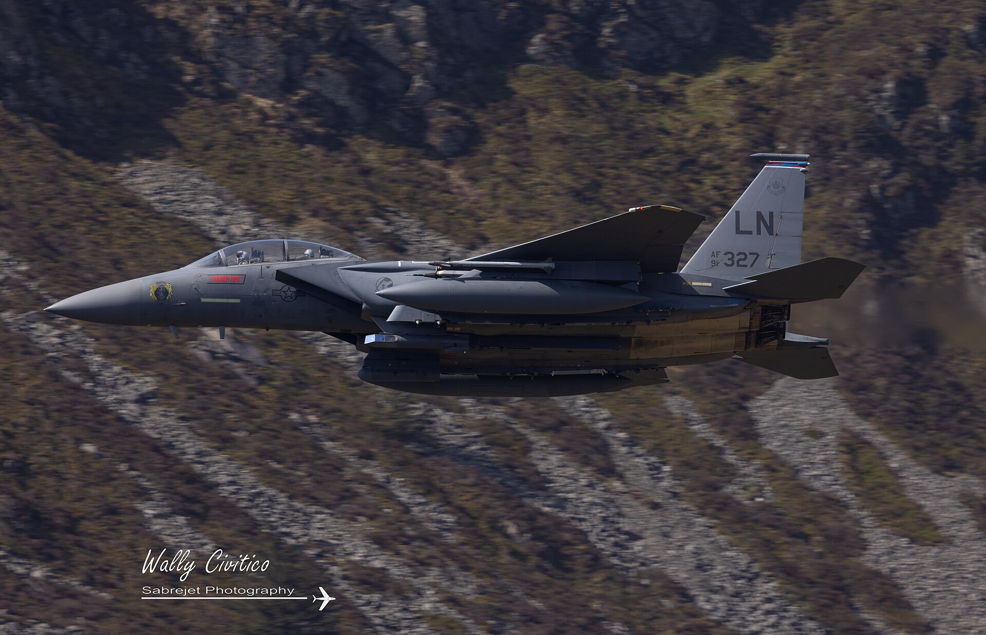 Low-Level Jets: Photographing the Mach Loop and Valley Flying