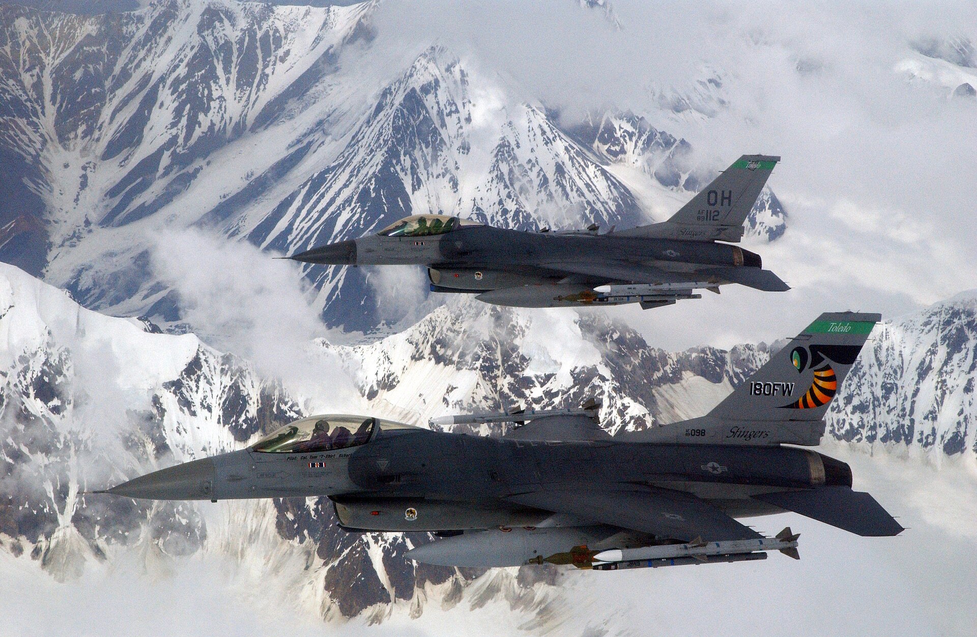 Two F-16C Fighting Falcons of the Ohio Air National Guard 180th Fighter Wing over Alaska, 2006