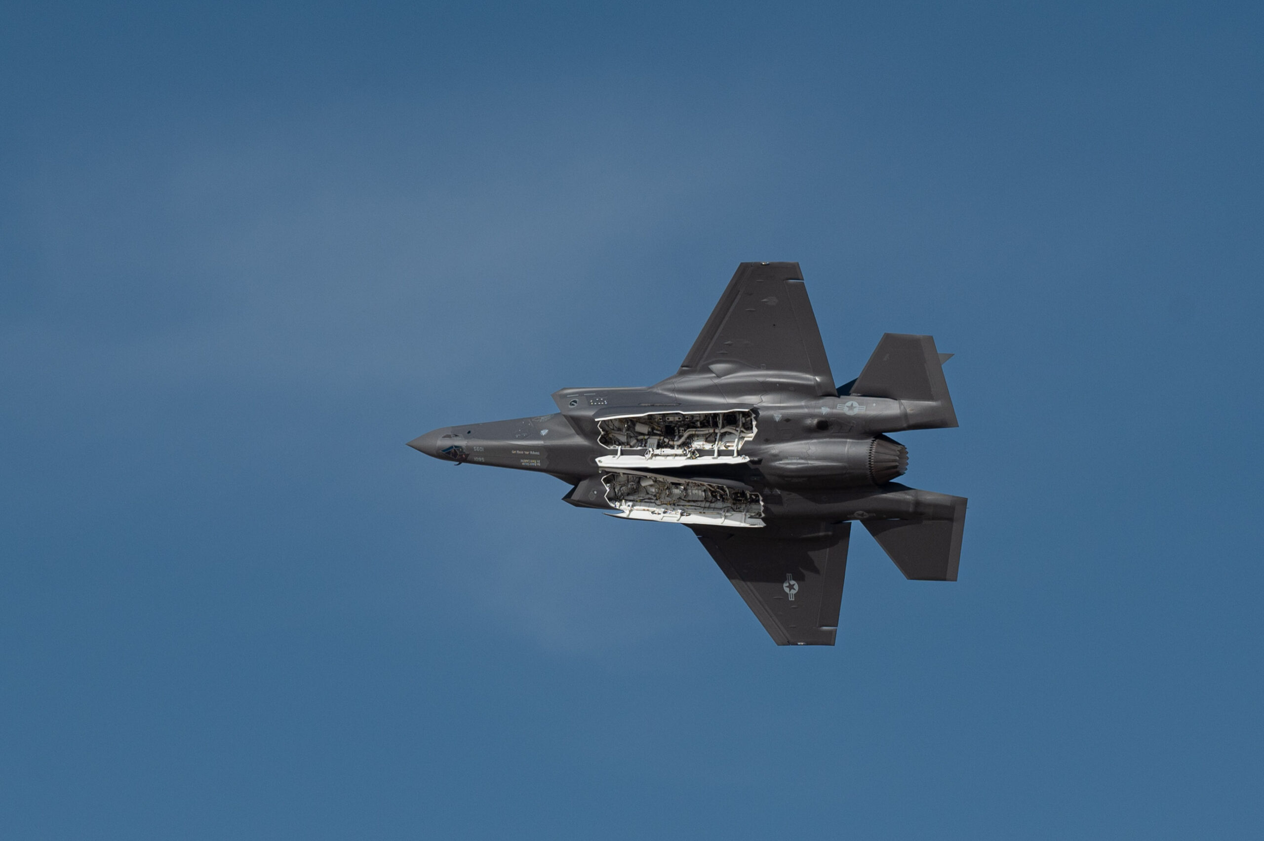 F-35A Lightning II in a flying display at Dubai Airshow 2023