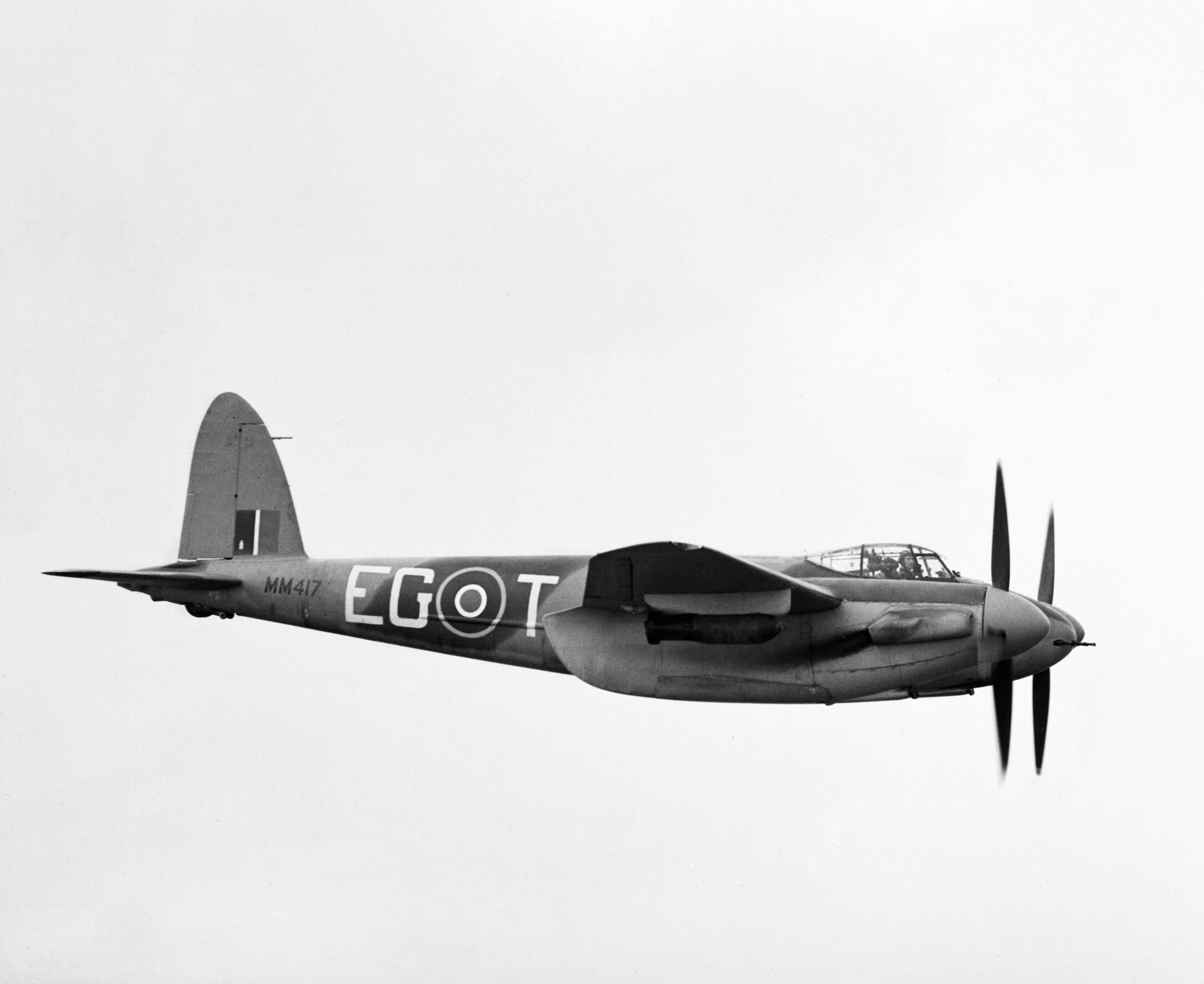Mosquito FB Mk VI of No. 487 Squadron RNZAF at Hunsdon in February 1944