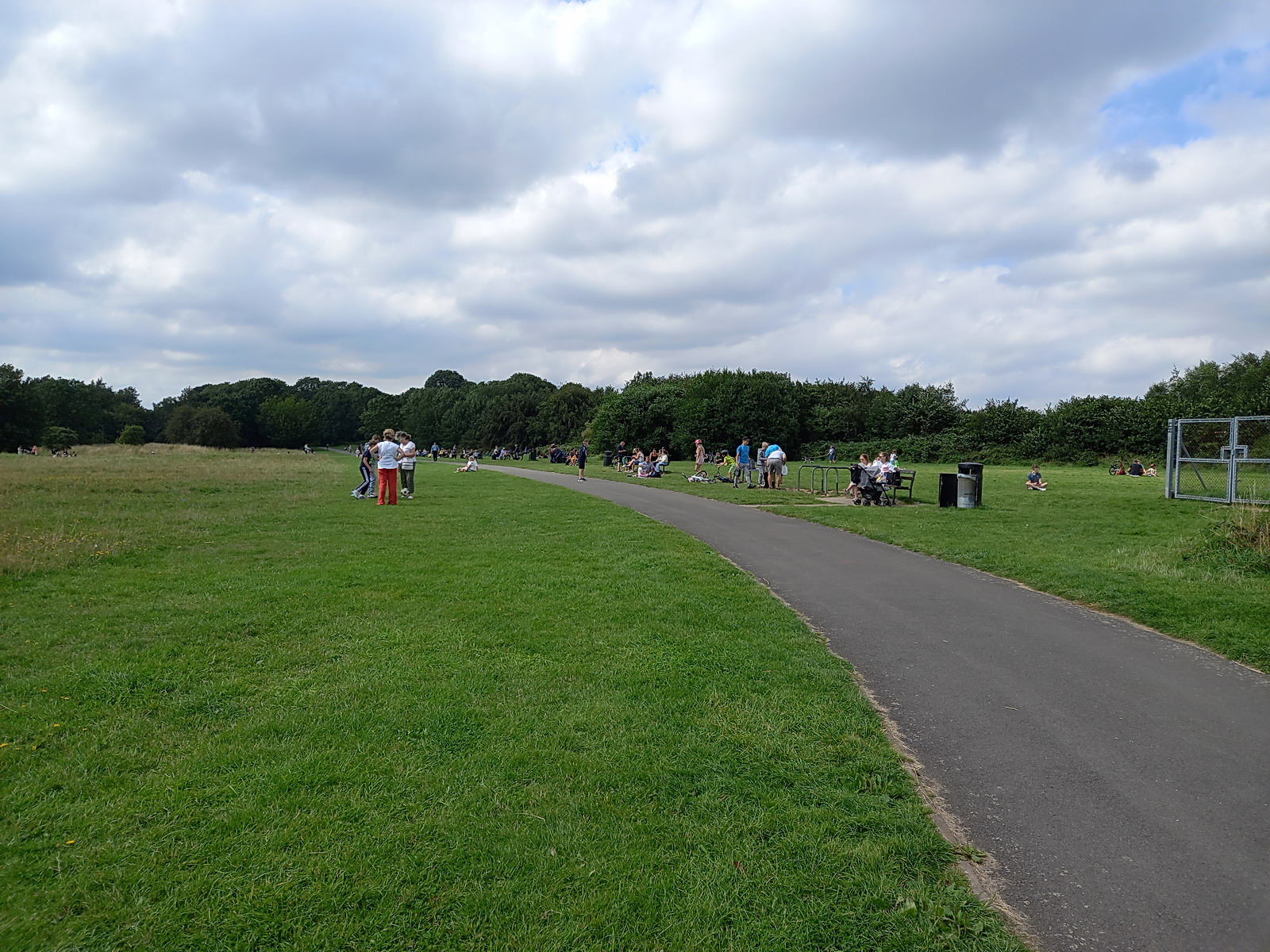Plane spotters and picnickers settled in beside an airfield