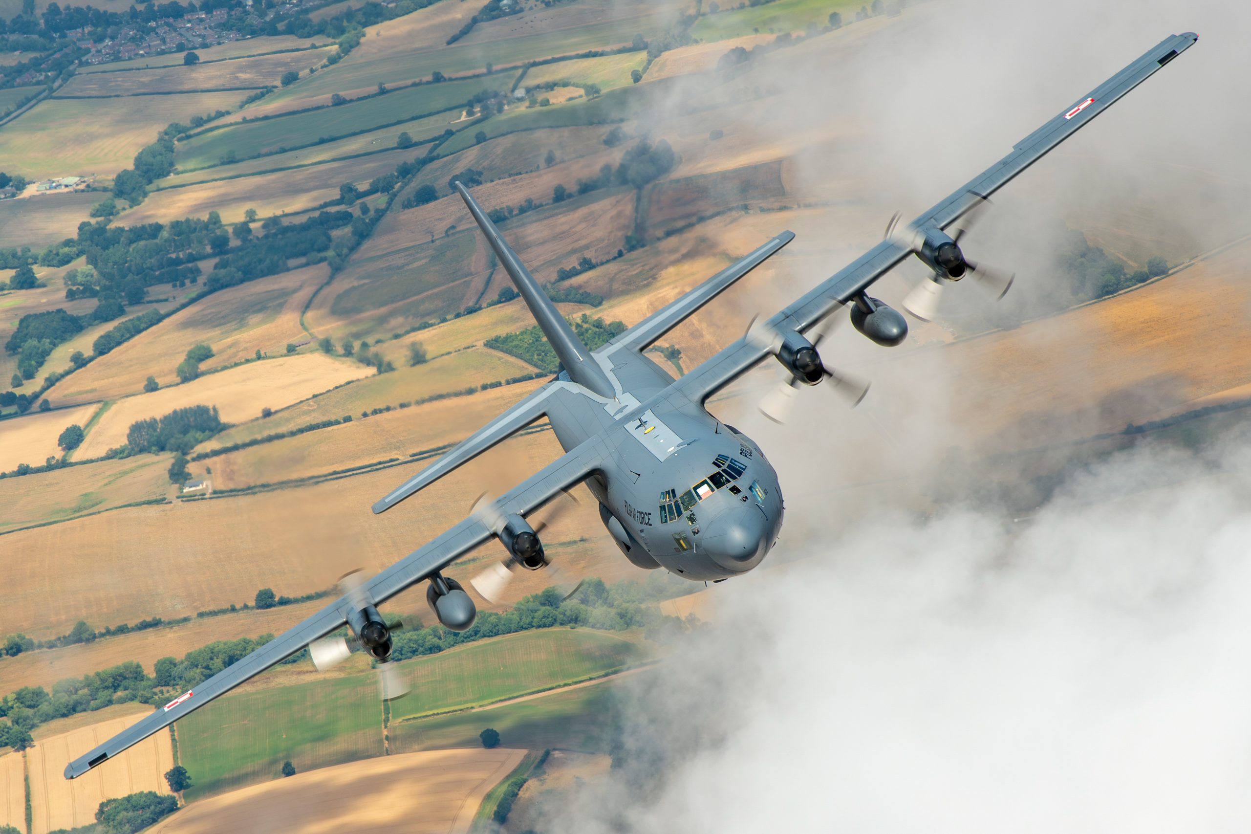 Polish Air Force C-130E Hercules 1501 banking in flight