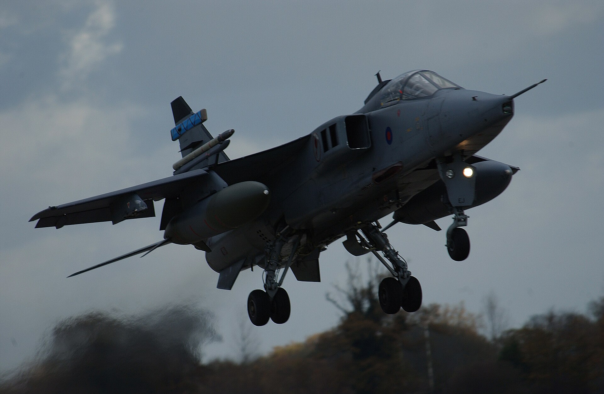 RAF SEPECAT Jaguar GR3 of No. 6 Squadron on approach