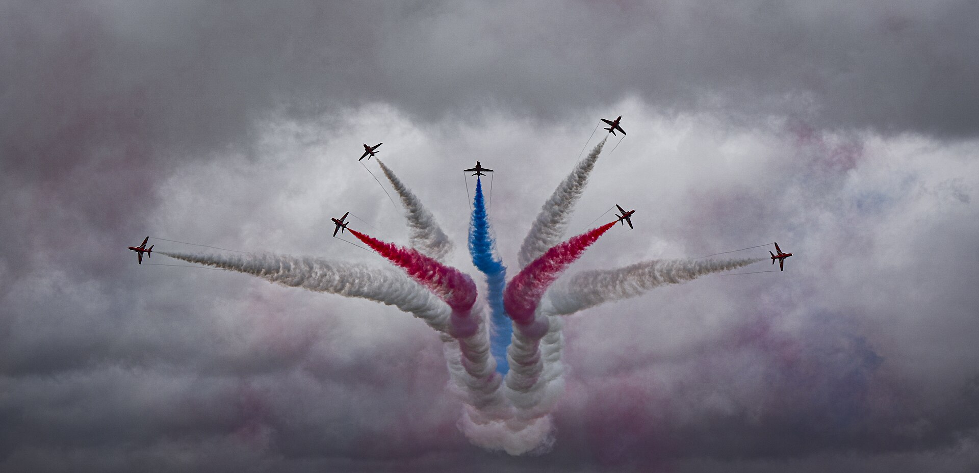 Red Arrows aerobatic display at RIAT 2025, RAF Fairford
