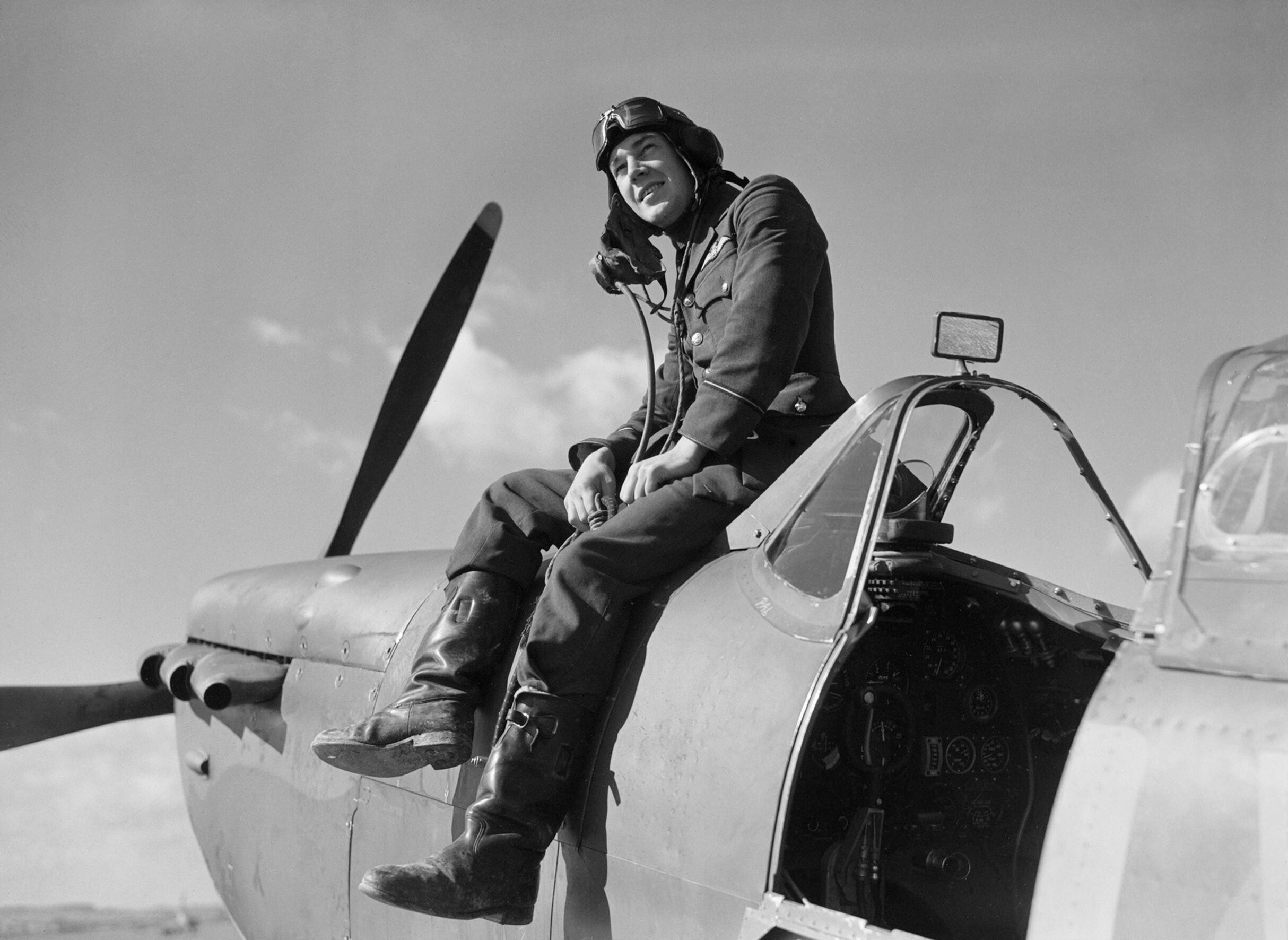 Spitfire Mk I of No. 19 Squadron at Fowlmere, September 1940