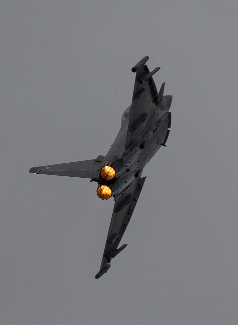 Eurofighter Typhoon in full afterburner