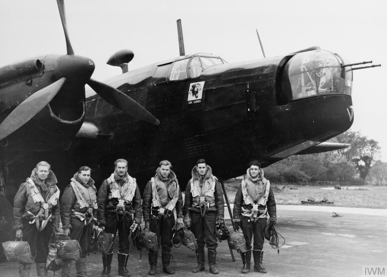 Wellington bomber crew at RAF Stradishall in November 1941