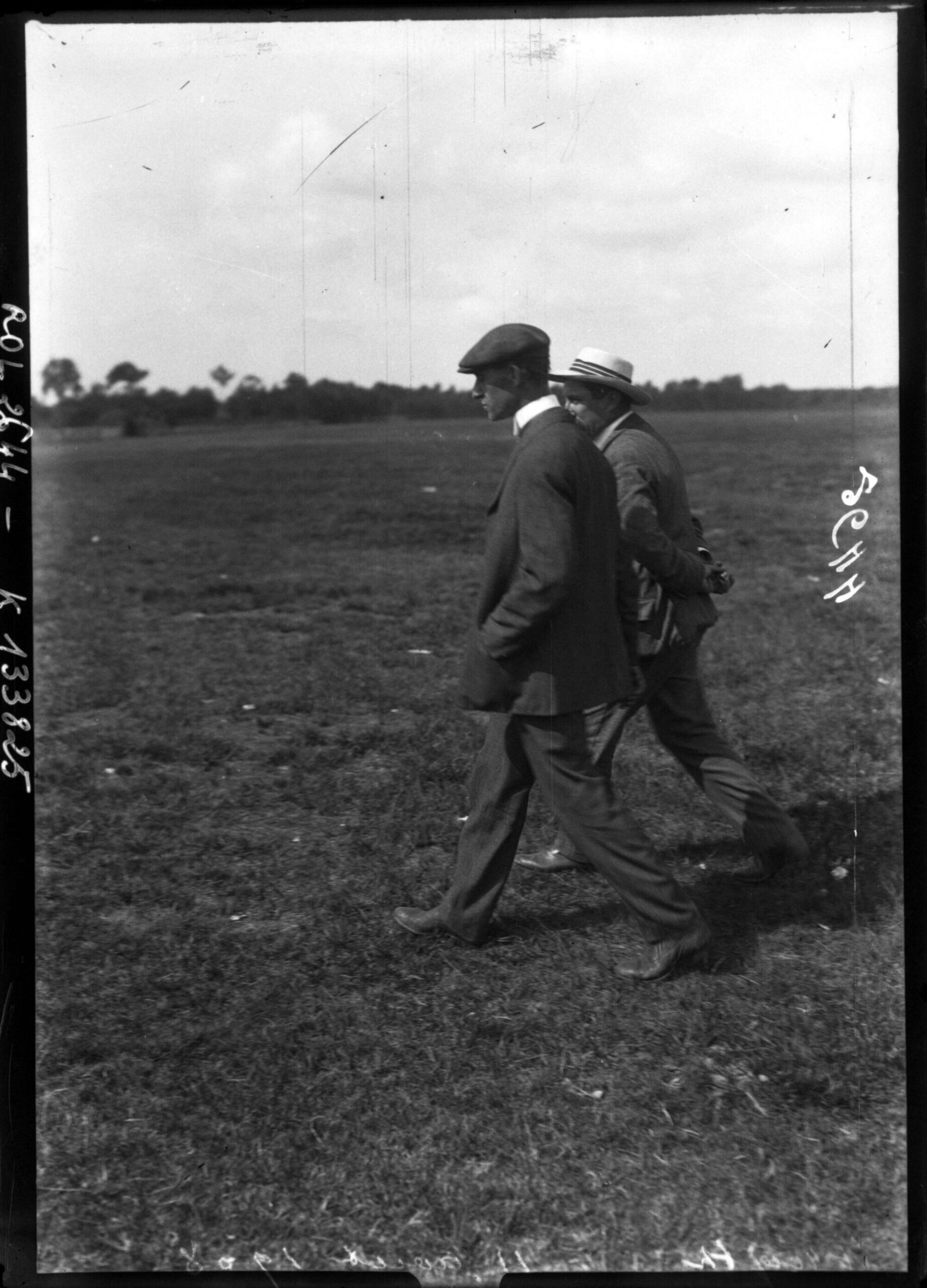 Wilbur Wright flying at the Hunaudieres racecourse near Le Mans in August 1908