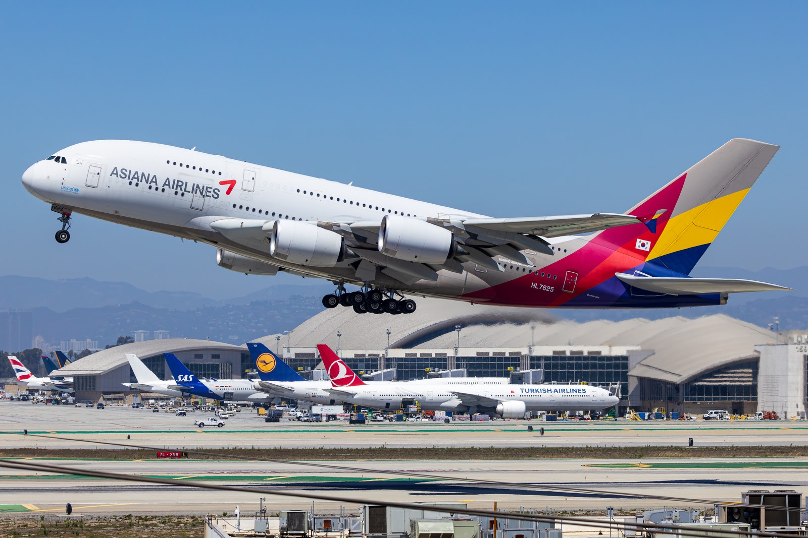 Asiana Airlines Airbus A380-841 HL7625 departing Los Angeles International Airport