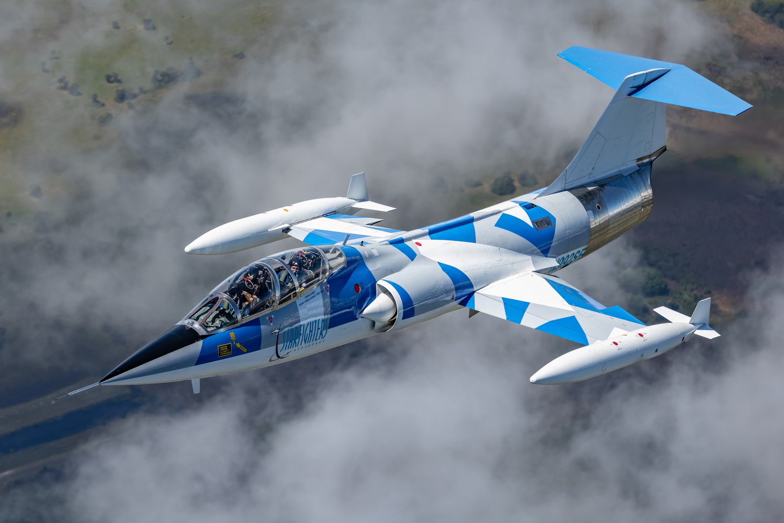Licensing F-104 Starfighter Photographs: A Buyer’s Guide